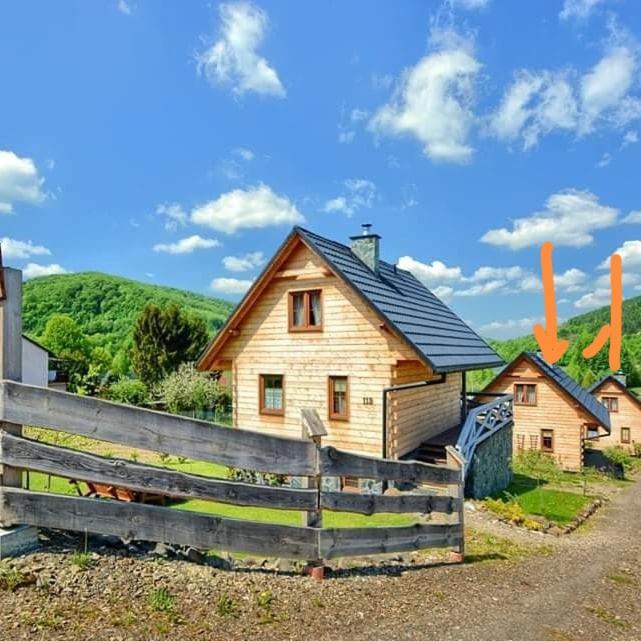 Domki Caloroczne Domkowstwo Bobrka Kültér fotó