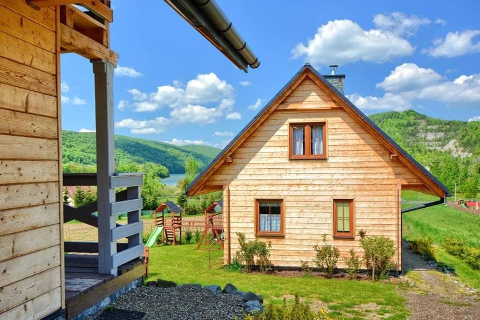 Domki Caloroczne Domkowstwo Bobrka Kültér fotó